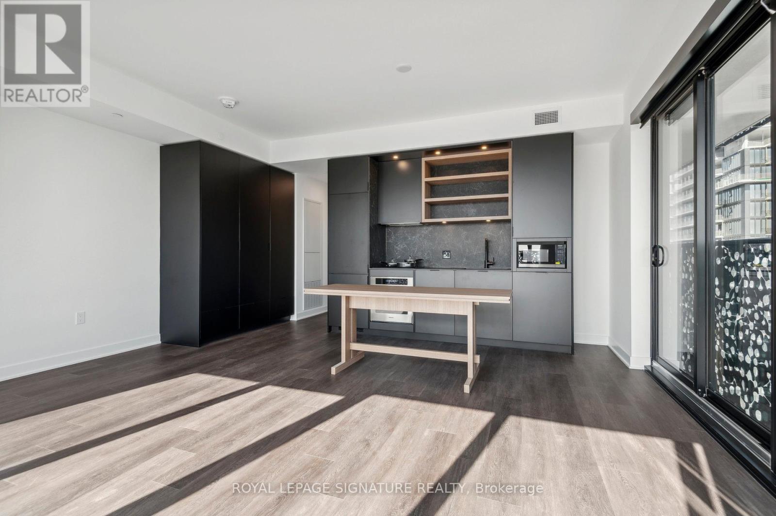 #3703 55 CHARLES STREET - 13