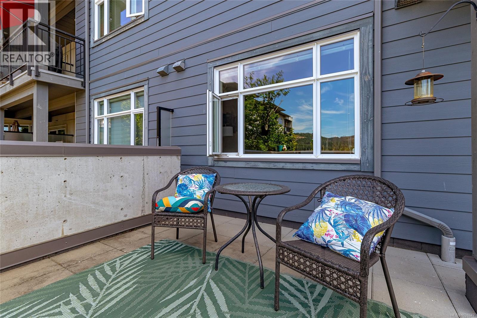 #203 2655 Sooke Rd - 17