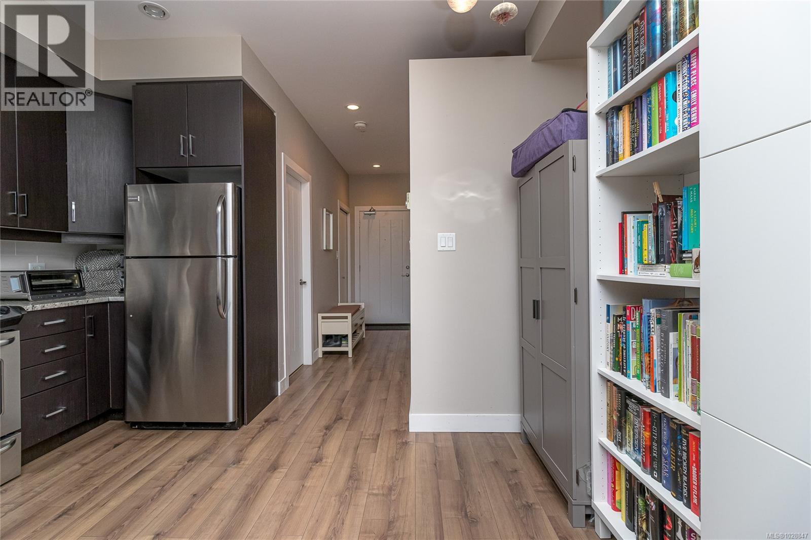 #203 2655 Sooke Rd - 7