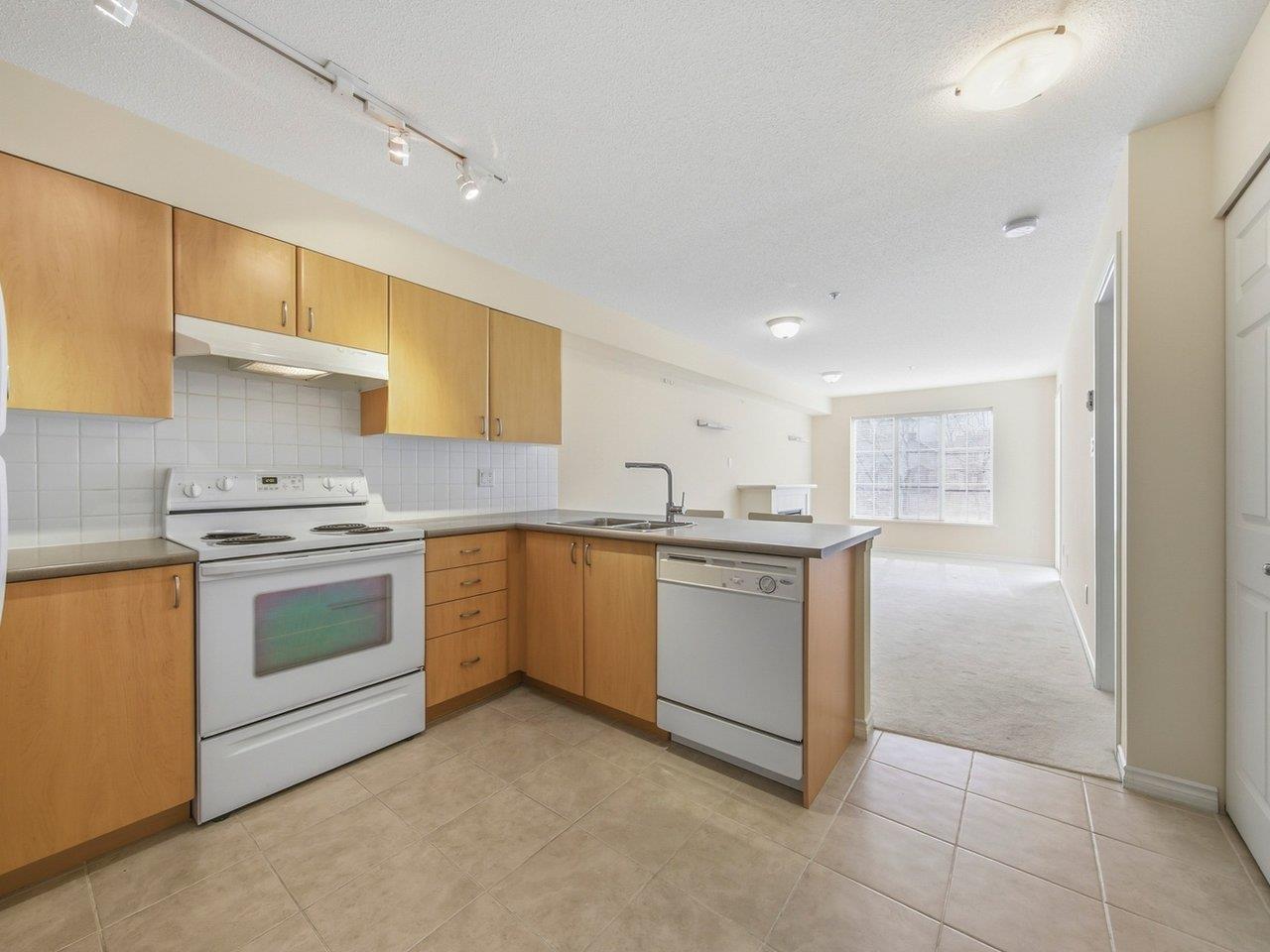 204 14859 100 Avenue - photo 2