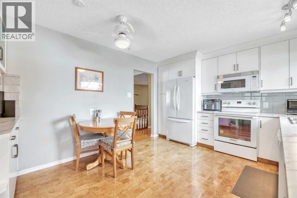 Single Family House Bi-level for Sale in  Lake Waterton Crescent SE Lake Bonavista Calgary 