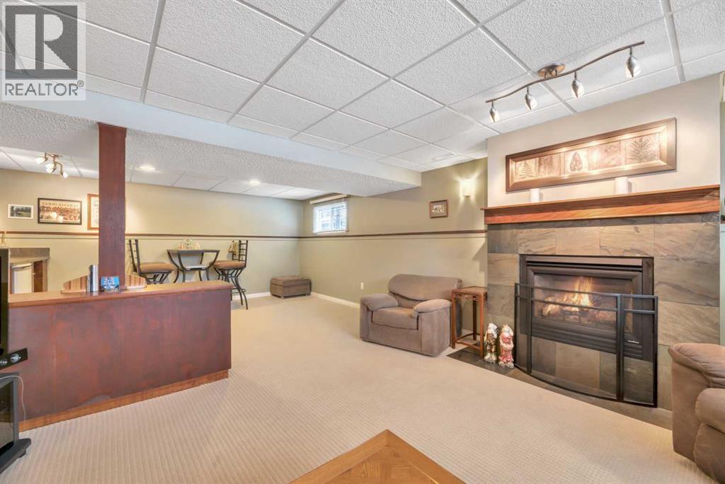 Single Family House Bi-level for Sale in  Lake Waterton Crescent SE Lake Bonavista Calgary 