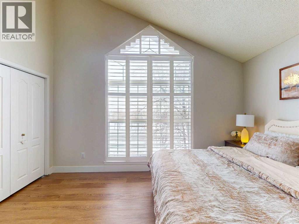 Single Family House for Sale in   Sirocco Drive SW Signal Hill Calgary 