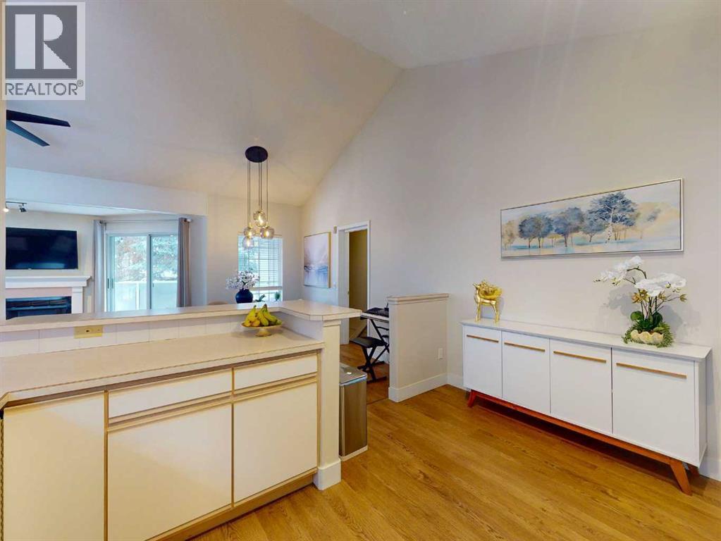 Single Family House for Sale in   Sirocco Drive SW Signal Hill Calgary 