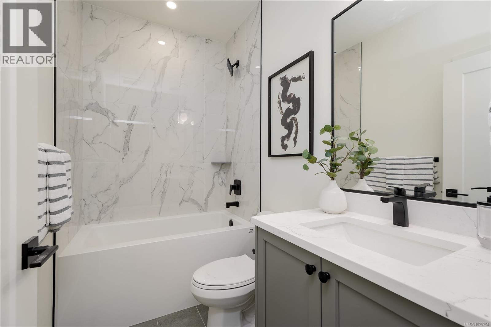 105 960 Jenkins Ave, Langford