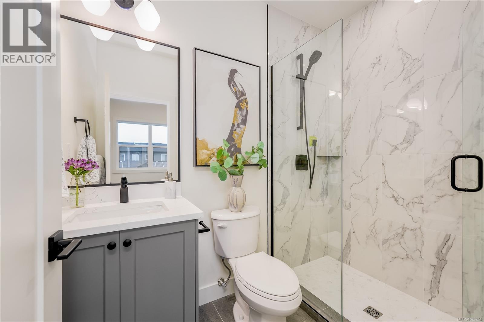 105 960 Jenkins Ave, Langford