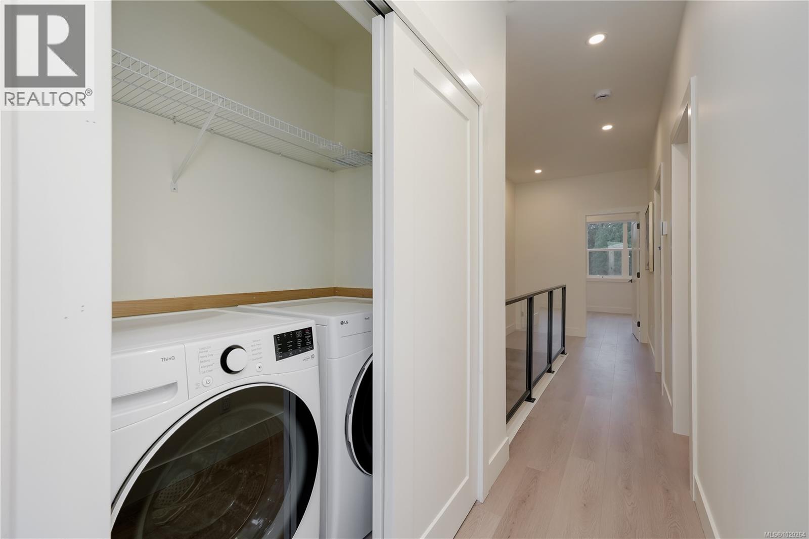 105 960 Jenkins Ave, Langford