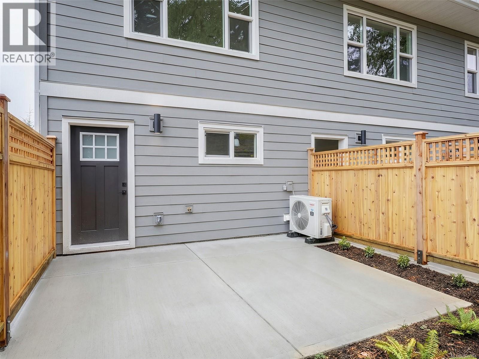 105 960 Jenkins Ave, Langford