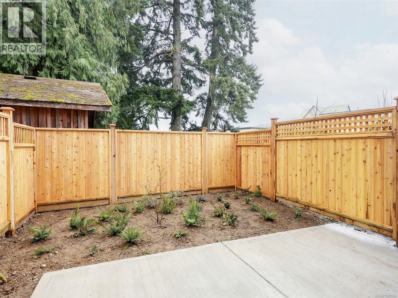 105 960 Jenkins Ave, Langford