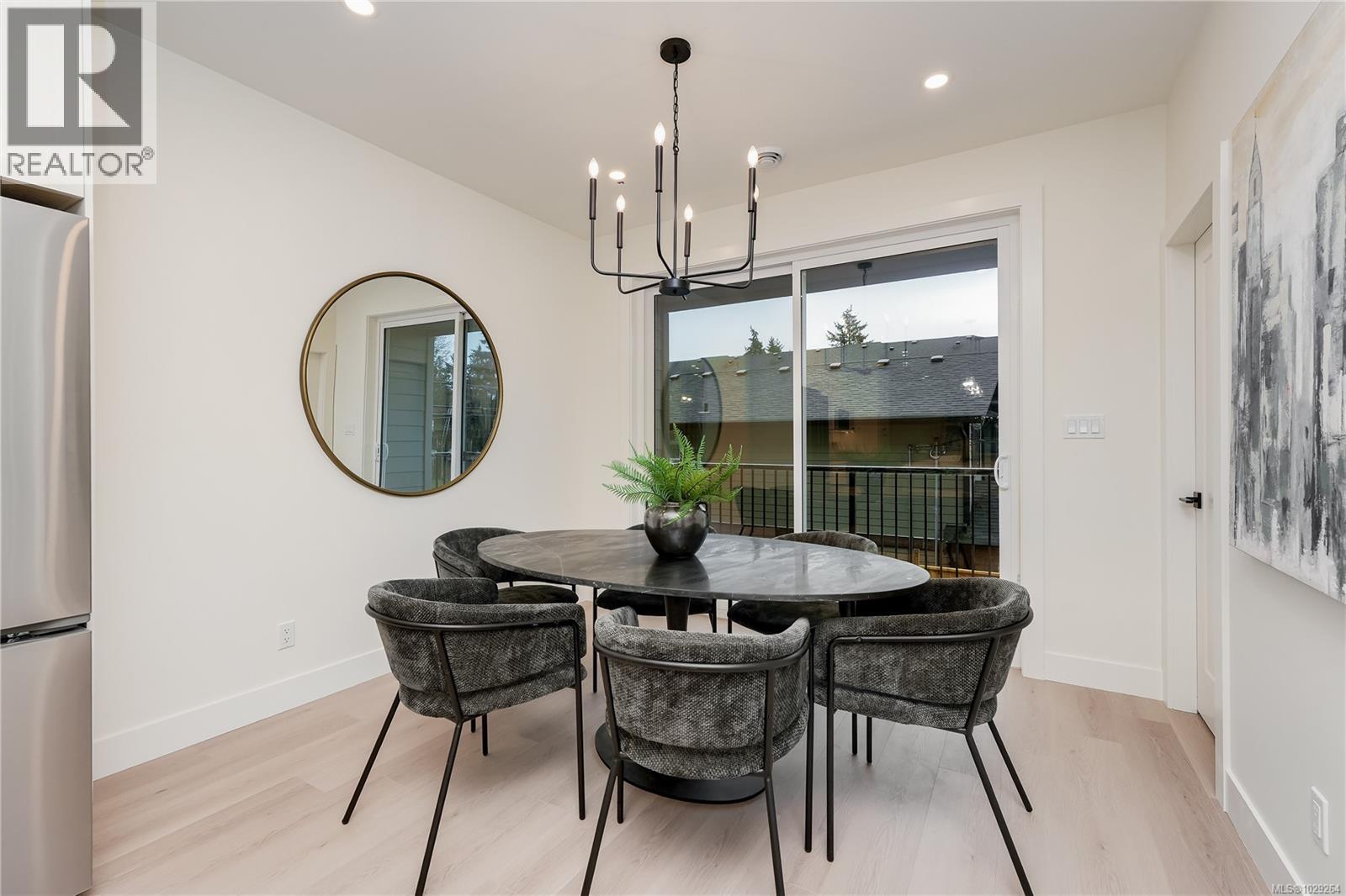 105 960 Jenkins Ave, Langford