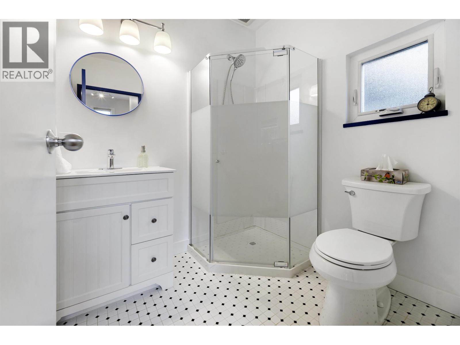 828 NICOLUM COURT, North Vancouver