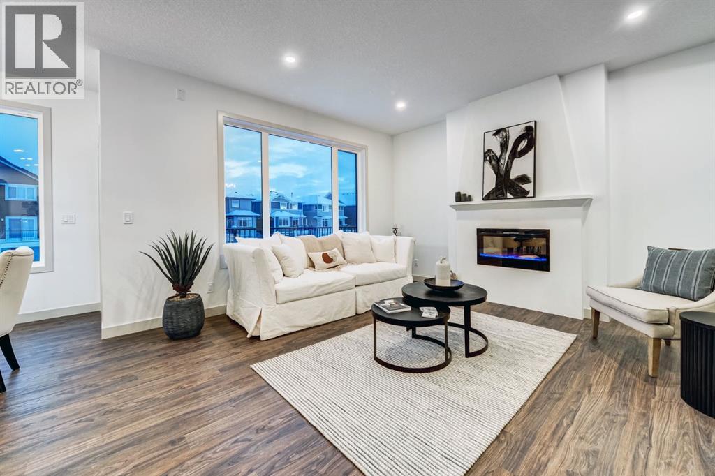 128 Sunrise Heath, Cochrane