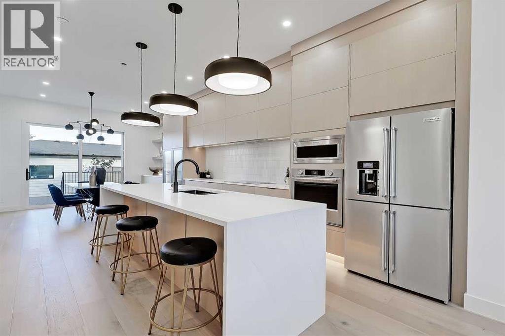 2216 35 Street SW, Calgary, Alberta