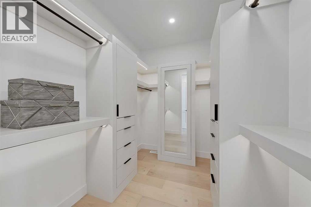 Single Family House for Sale in   Street SW Killarney/Glengarry Calgary 