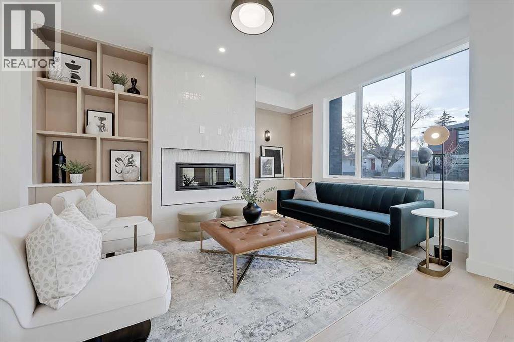 Single Family House for Sale in   Street SW Killarney/Glengarry Calgary 