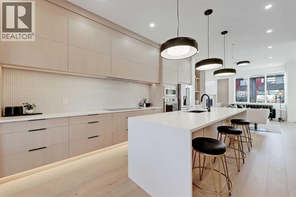 Single Family House for Sale in   Street SW Killarney/Glengarry Calgary 