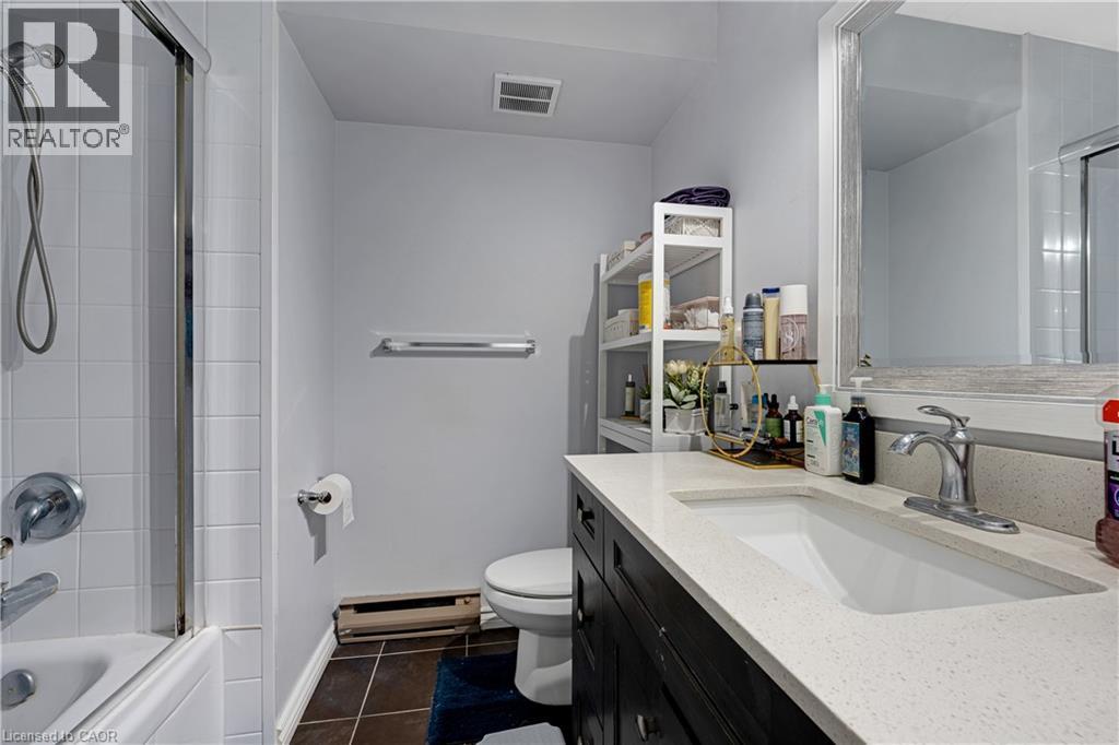 #301 401 ERB Street W - 39