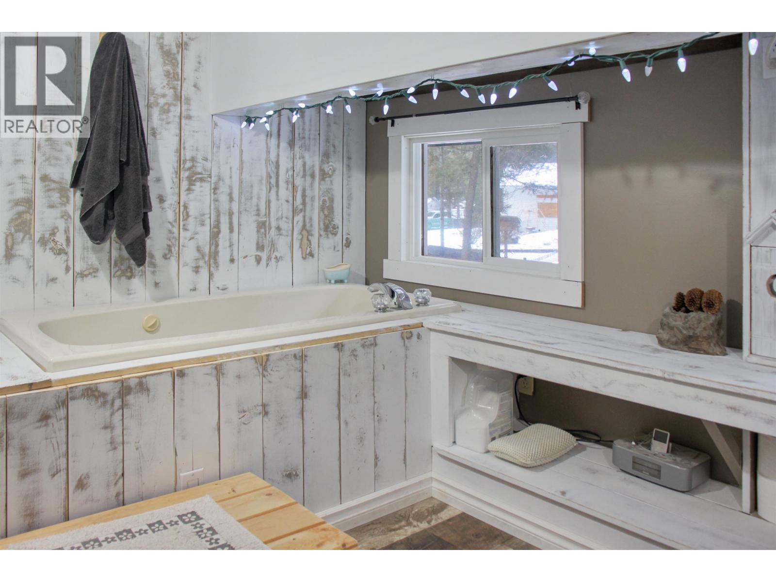 4907 PEASIM COURT - 10