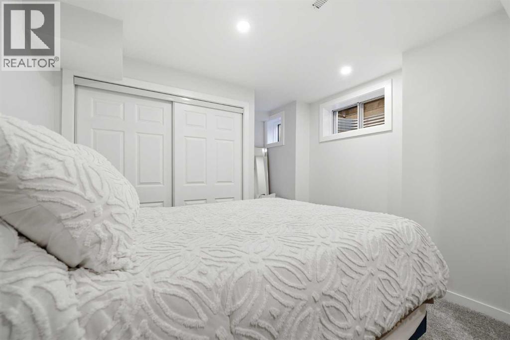 Single Family House for Sale in   Avenue SW Erlton Calgary 