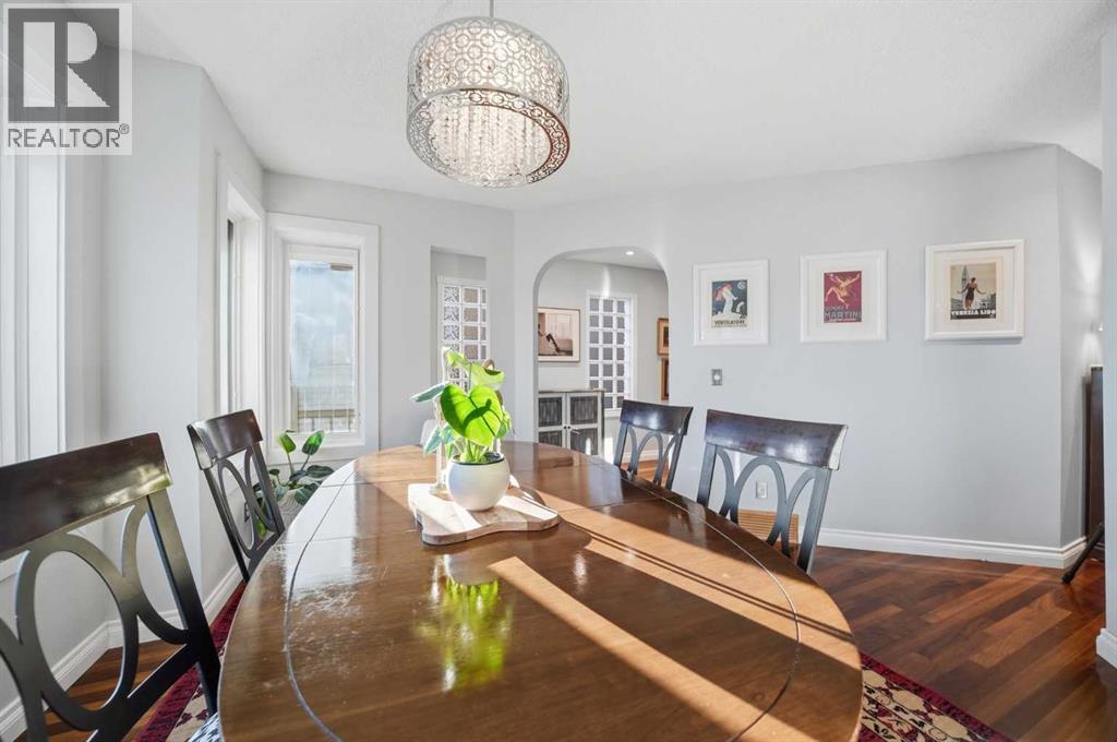 Single Family House for Sale in   Avenue SW Erlton Calgary 