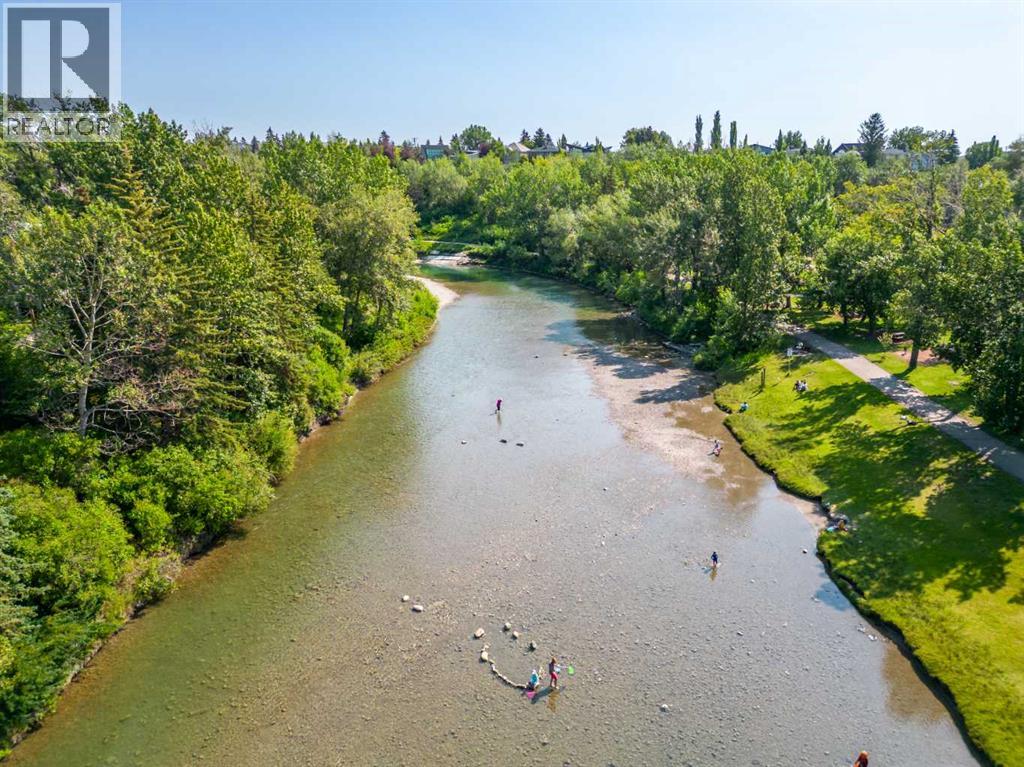 Single Family House for Sale in   Avenue SW Erlton Calgary 