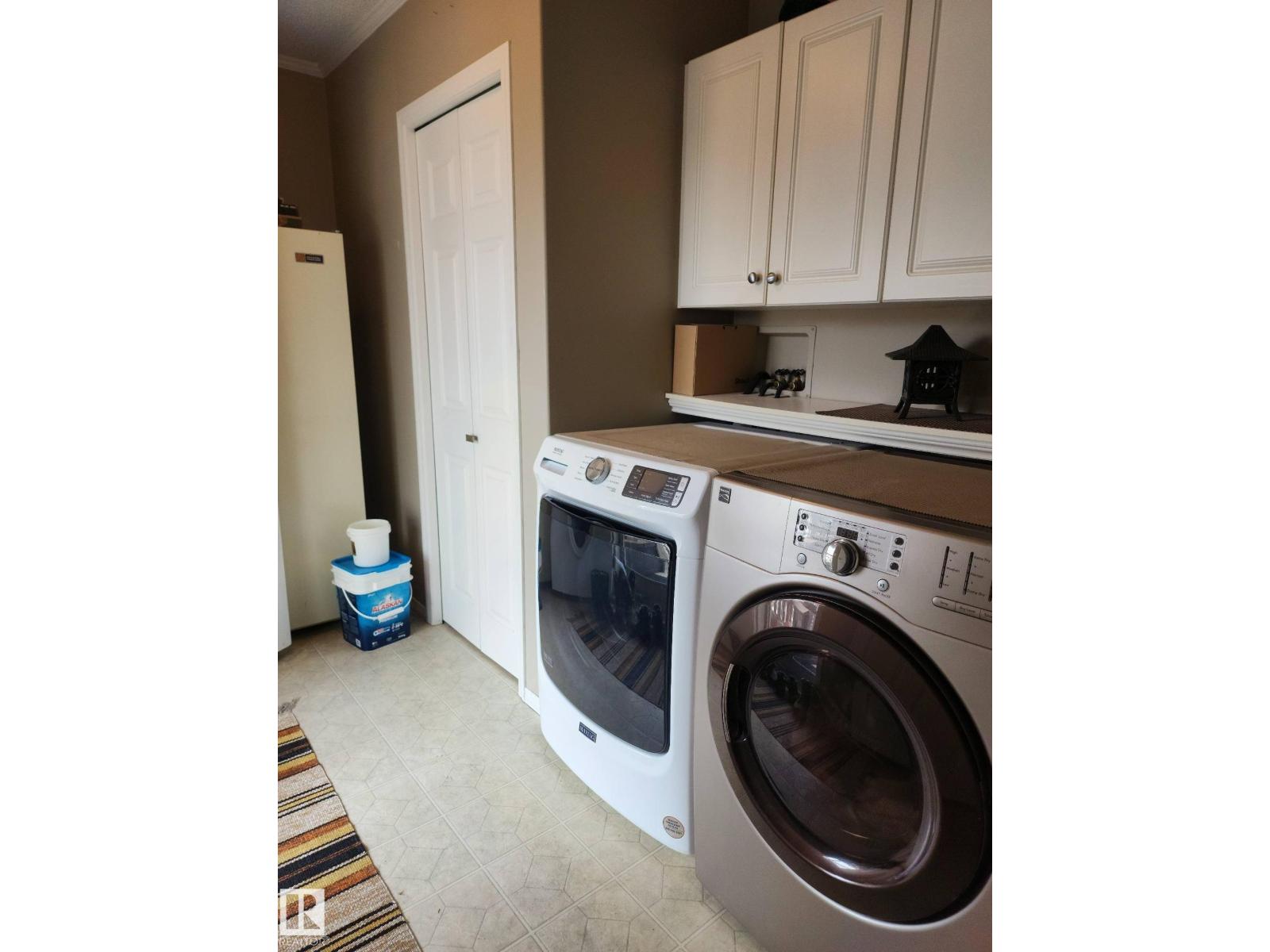 46 Willow Park ES, Leduc