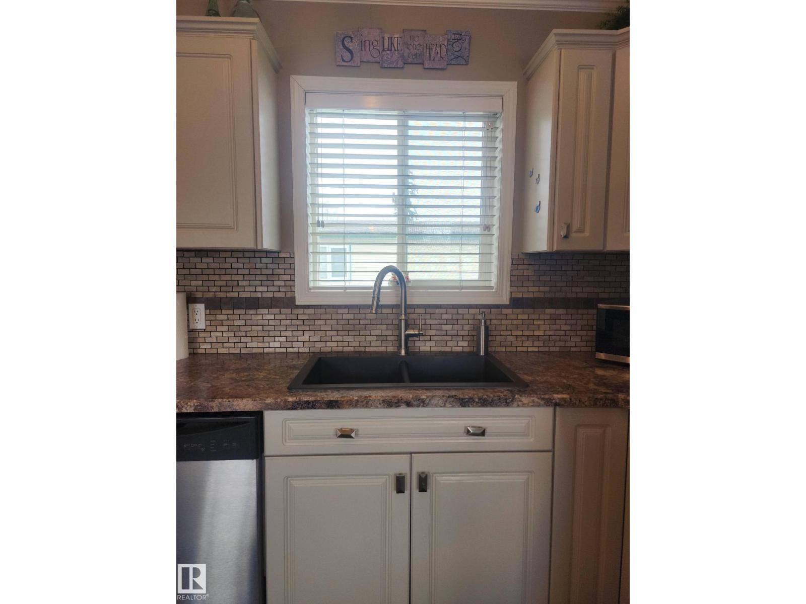 46 Willow Park ES, Leduc