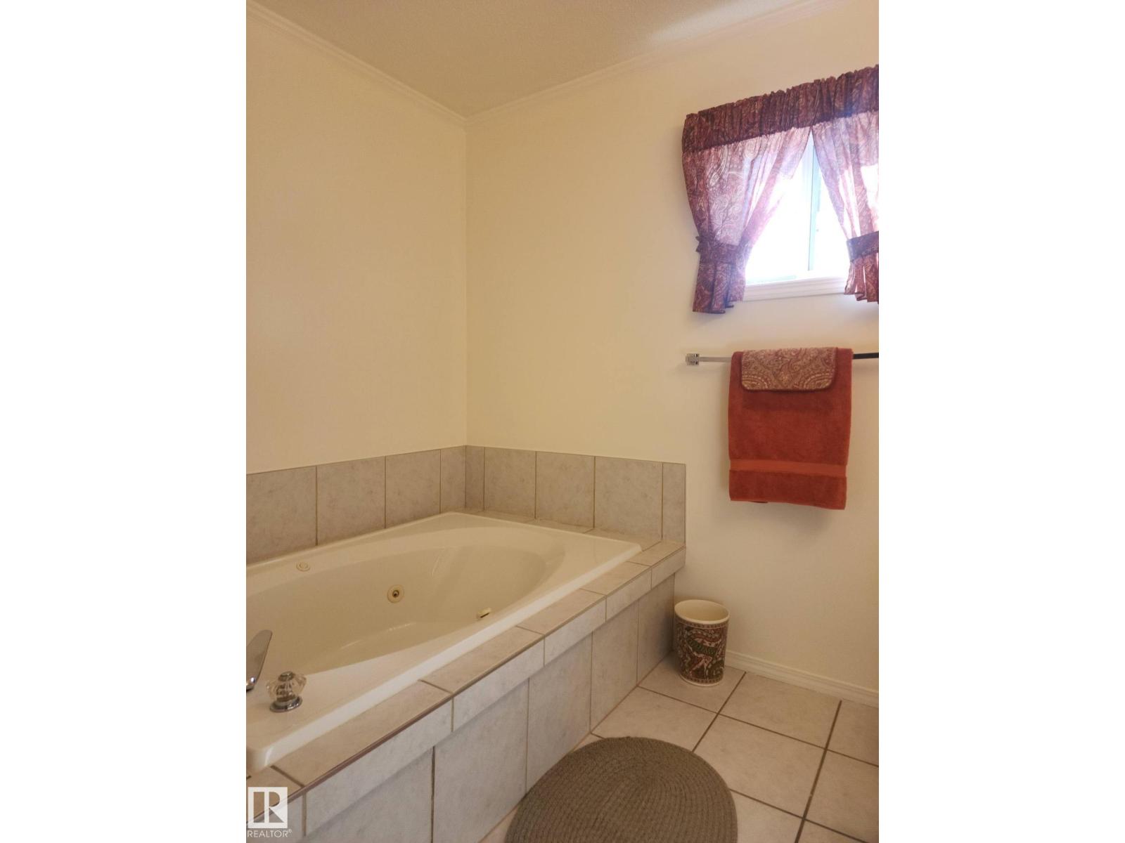 46 Willow Park ES, Leduc