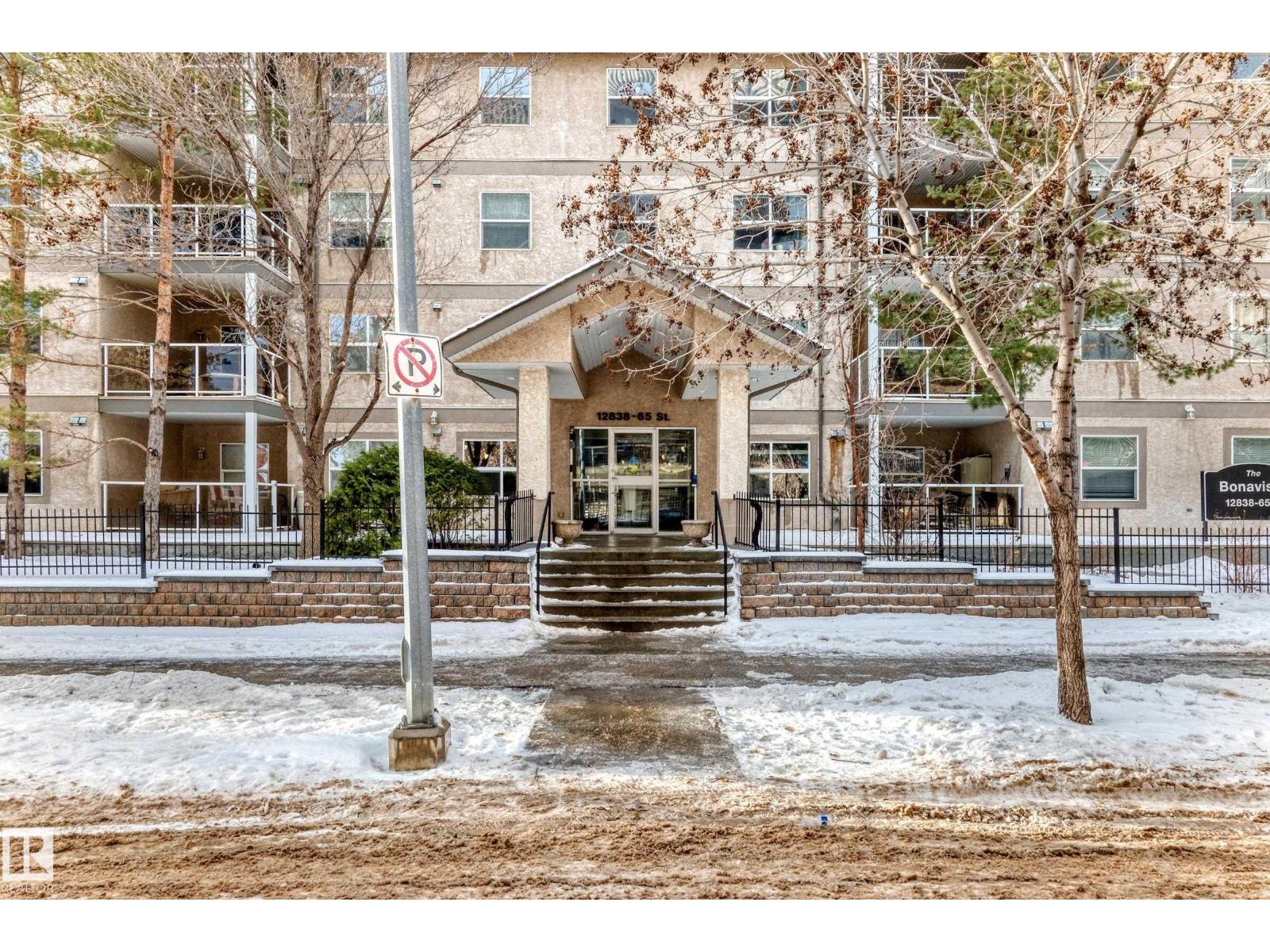 Single Family House for Sale in #   ST NW Edmonton 