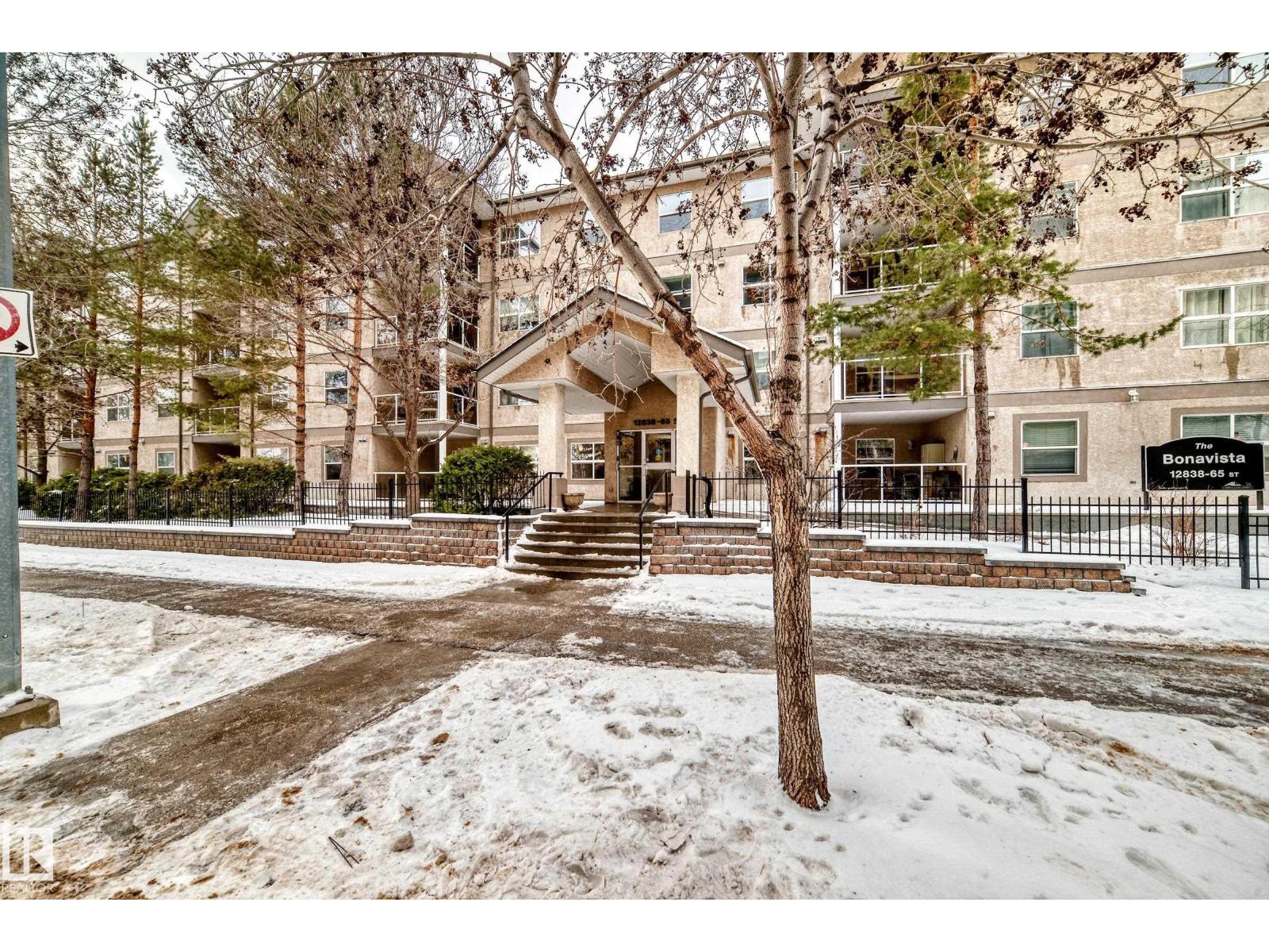 Single Family House for Sale in #   ST NW Edmonton 