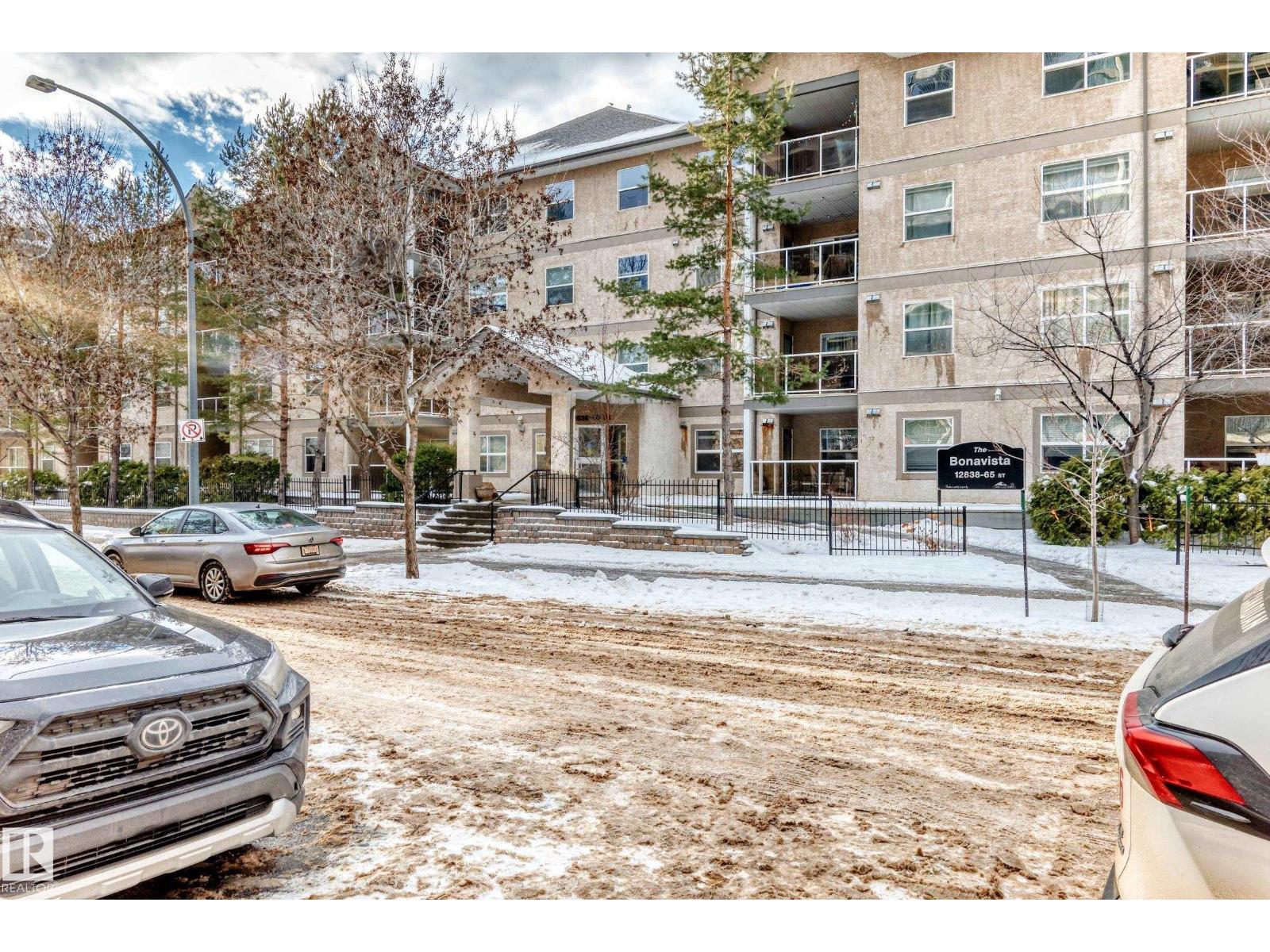 Single Family House for Sale in #   ST NW Edmonton 