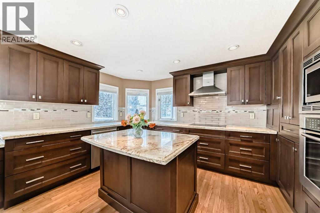 Single Family House for Sale in  Signal Hill Drive SW Signal Hill Calgary 