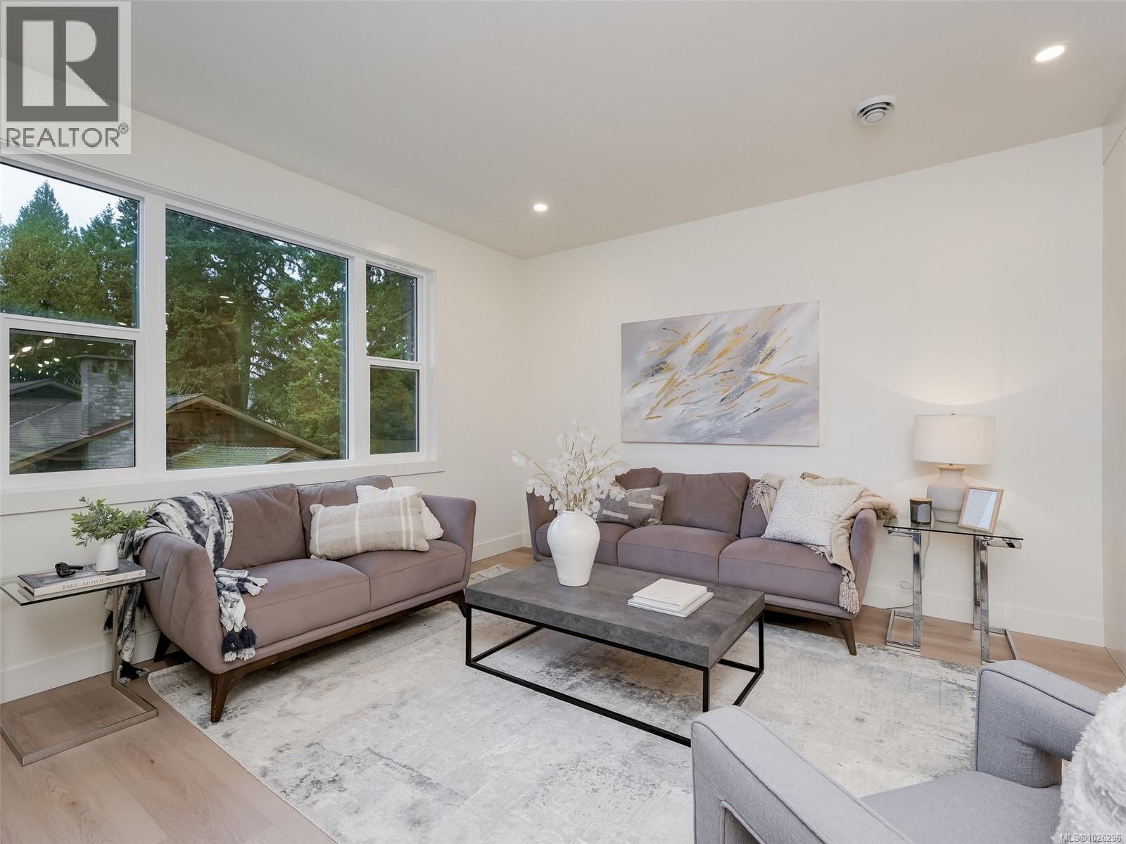 107 960 Jenkins Avenue, Langford