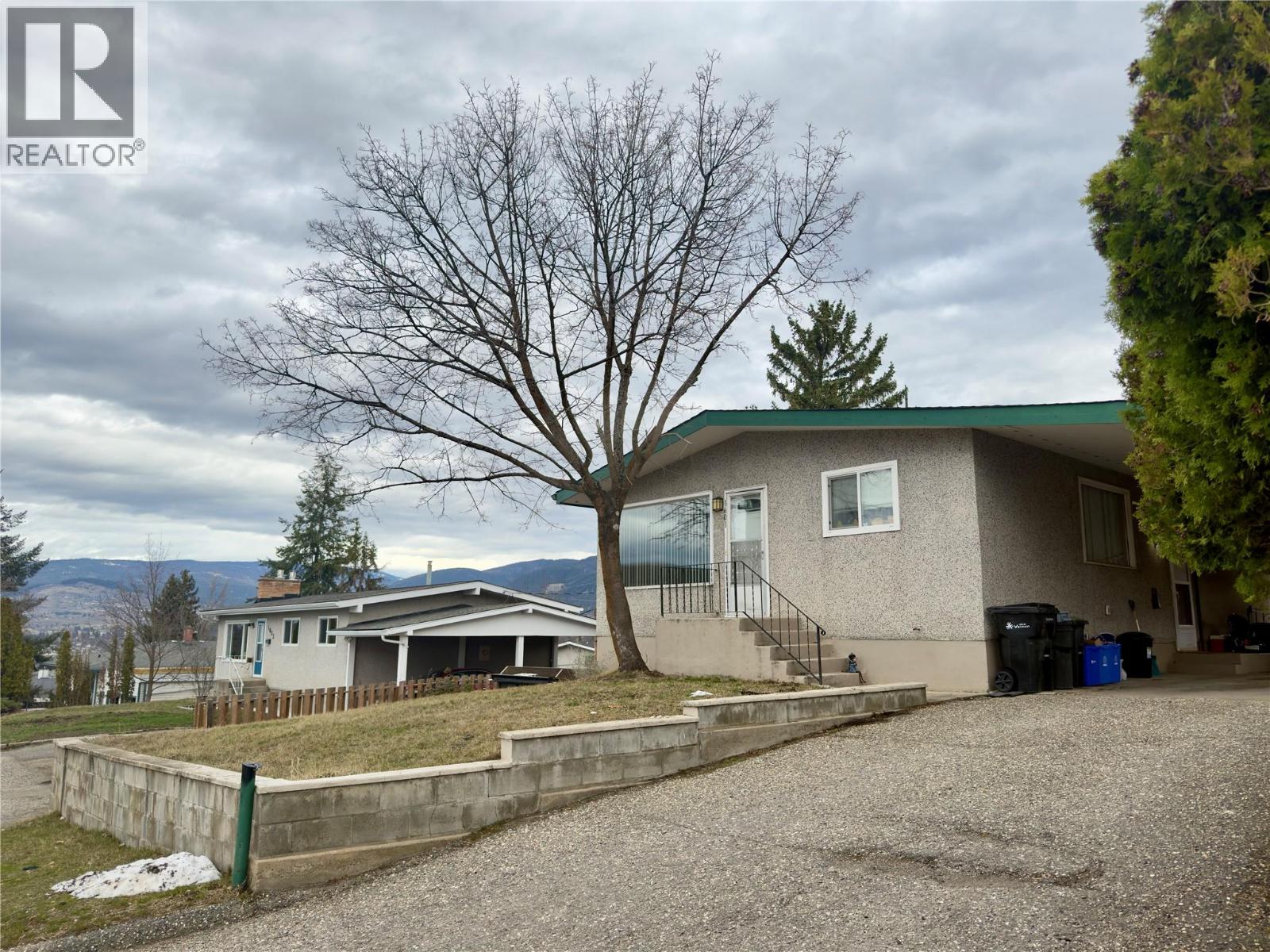  1601 37th Street, Vernon