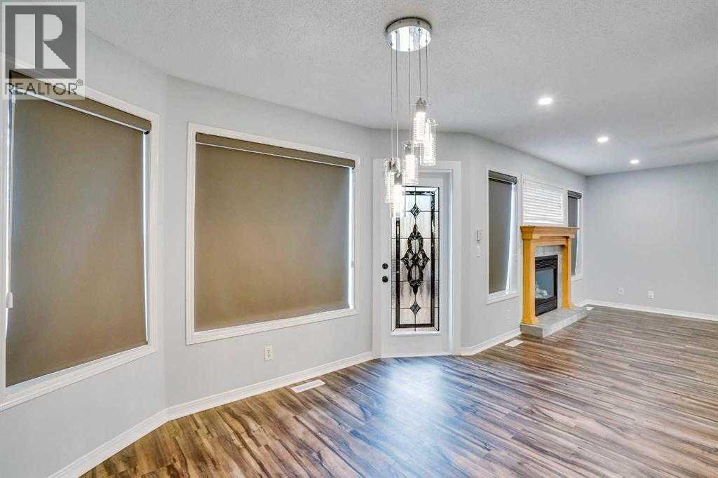 Single Family House for Sale in  New Brighton Circle SE New Brighton Calgary 