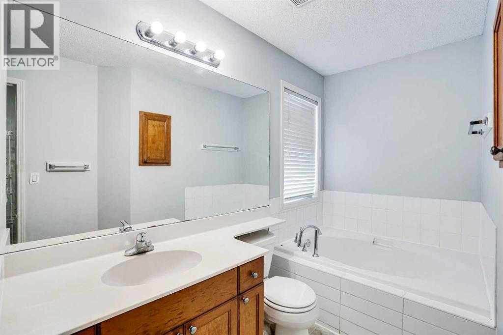 Single Family House for Sale in  New Brighton Circle SE New Brighton Calgary 