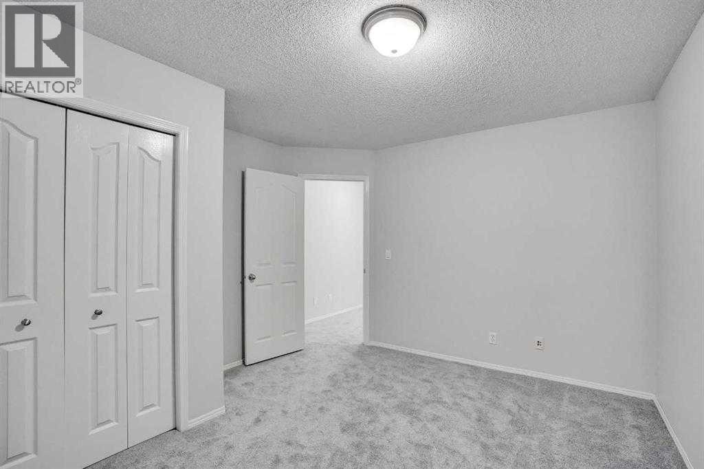 Single Family House for Sale in  New Brighton Circle SE New Brighton Calgary 