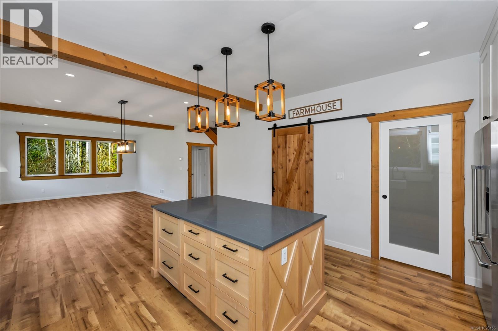 1696 PEERLESS RD - 21