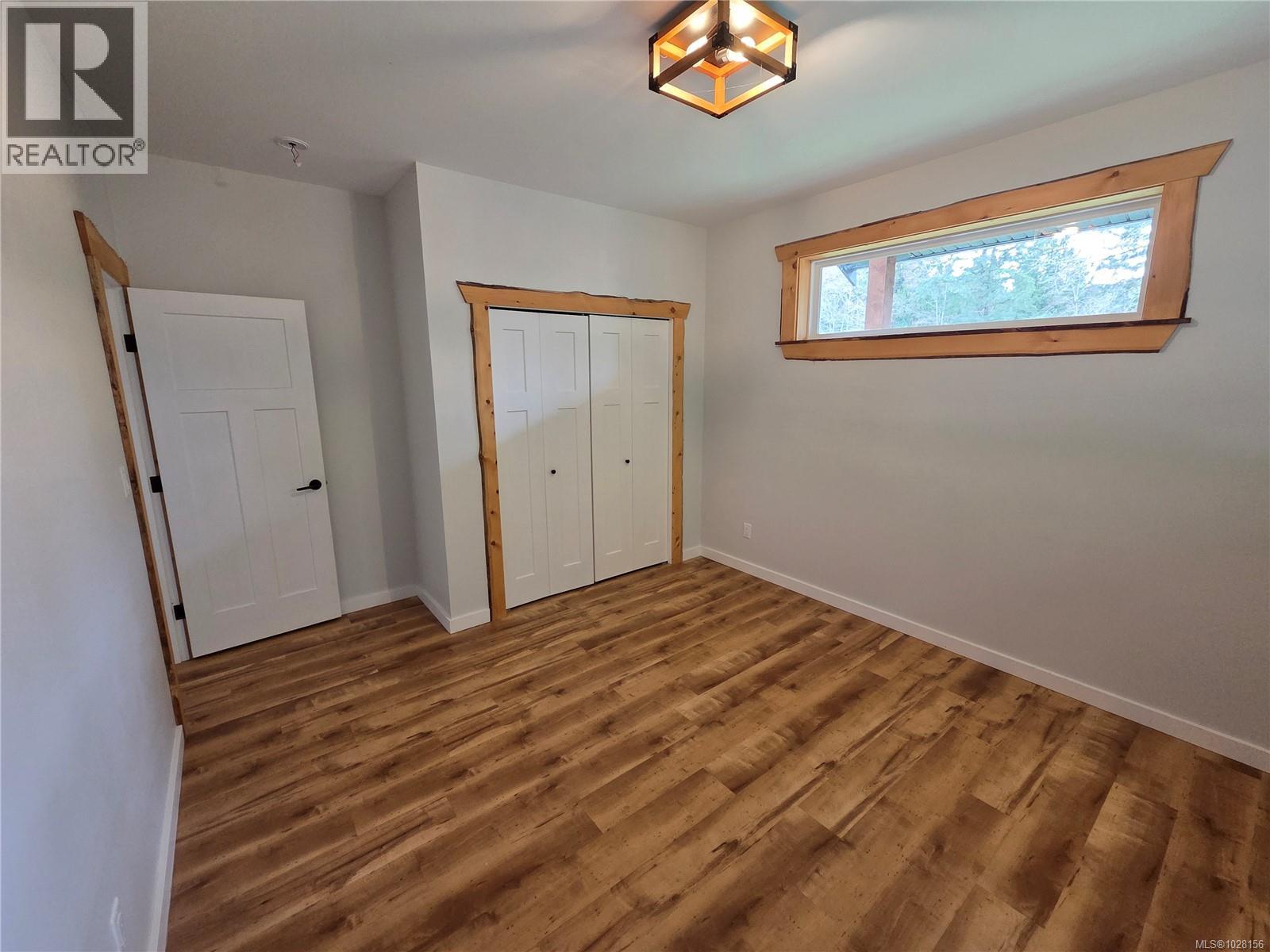 1696 PEERLESS RD - 18