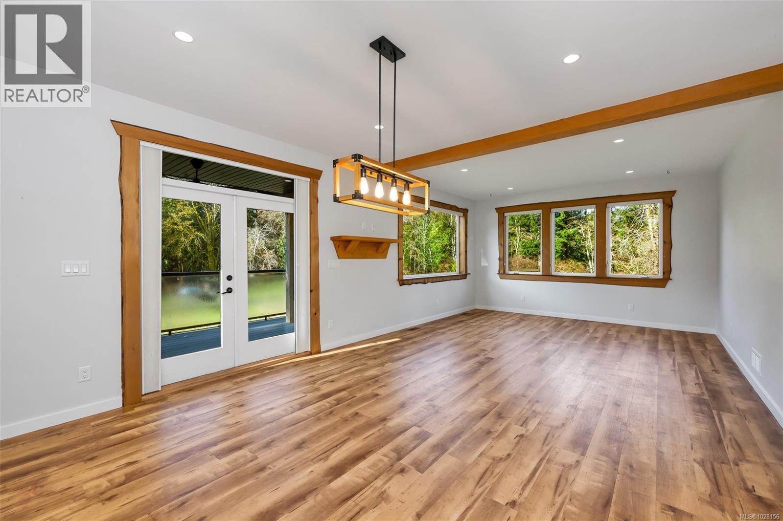 1696 PEERLESS RD - 33