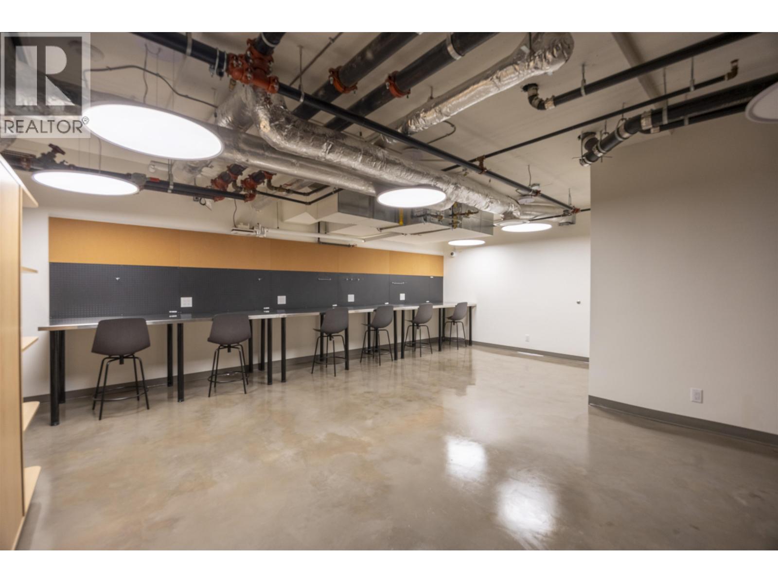 1205 318 ALDERSON AVENUE