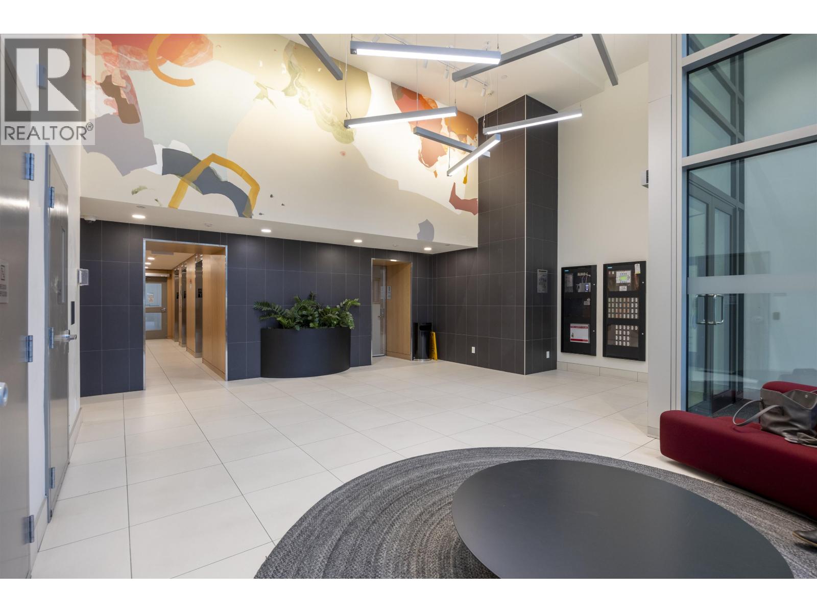 1205 318 ALDERSON Avenue - photo 2