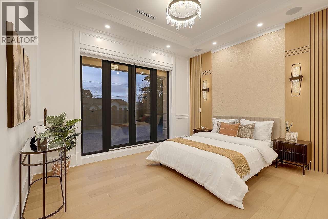 5891 RIVERDALE DRIVE, Richmond