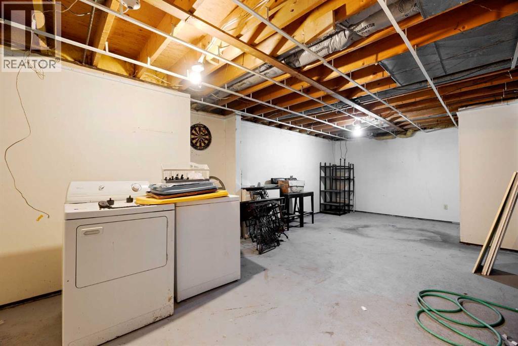 21 Ells Crescent, Fort McMurray