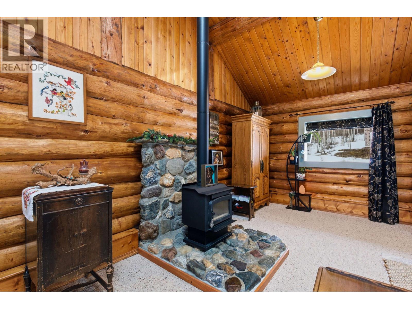 2815 PIONEER CRESCENT - 19