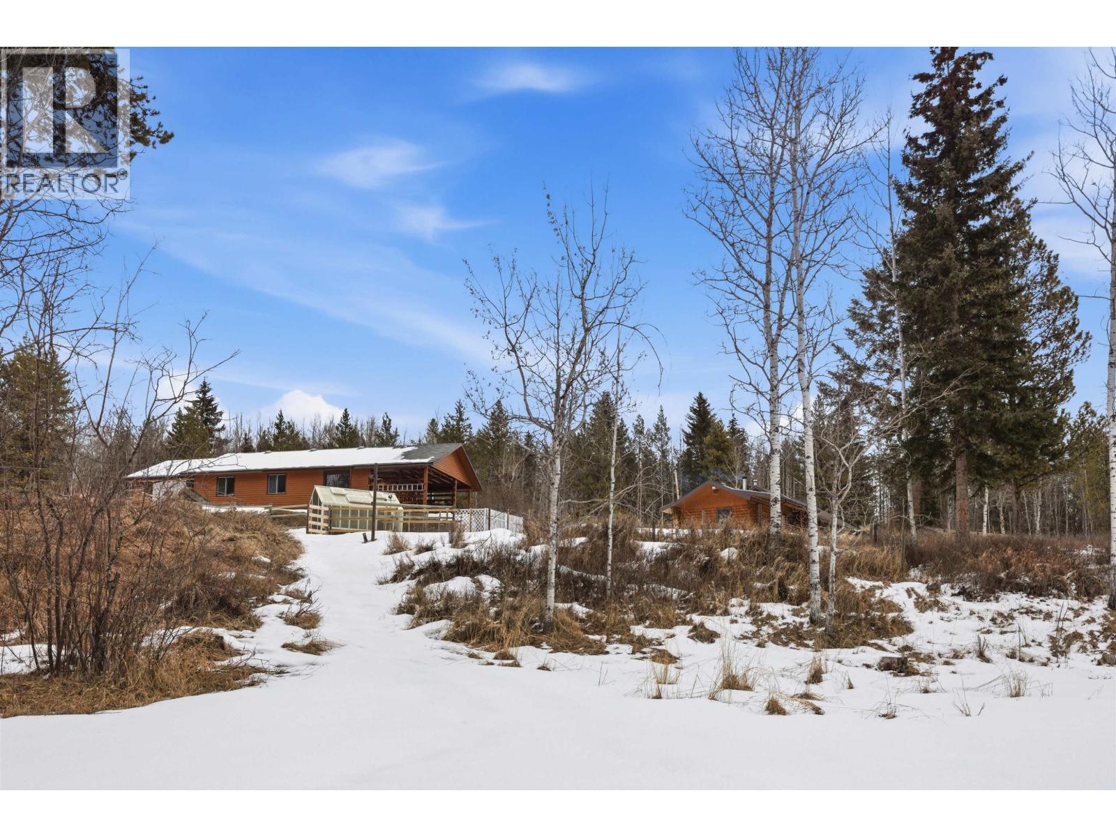 2815 PIONEER CRESCENT - 39