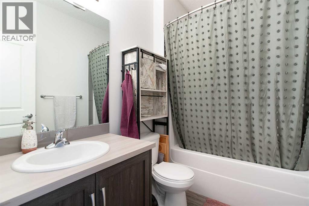 250 Fireside View, Cochrane