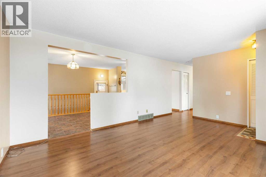 Single Family House Bungalow for Sale in   Street SE Dover Calgary 