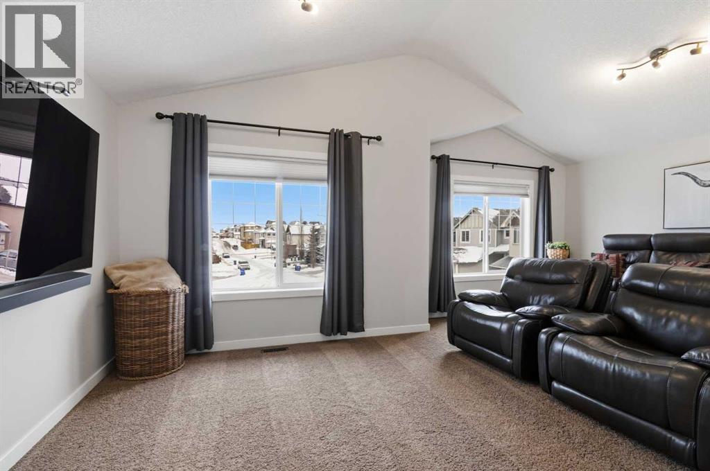 48 Heritage Green, Cochrane