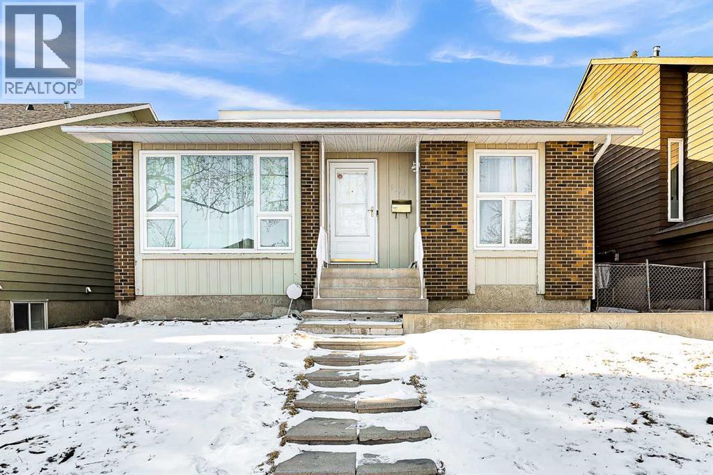 1111 Berkley Drive NW, Calgary, Alberta
